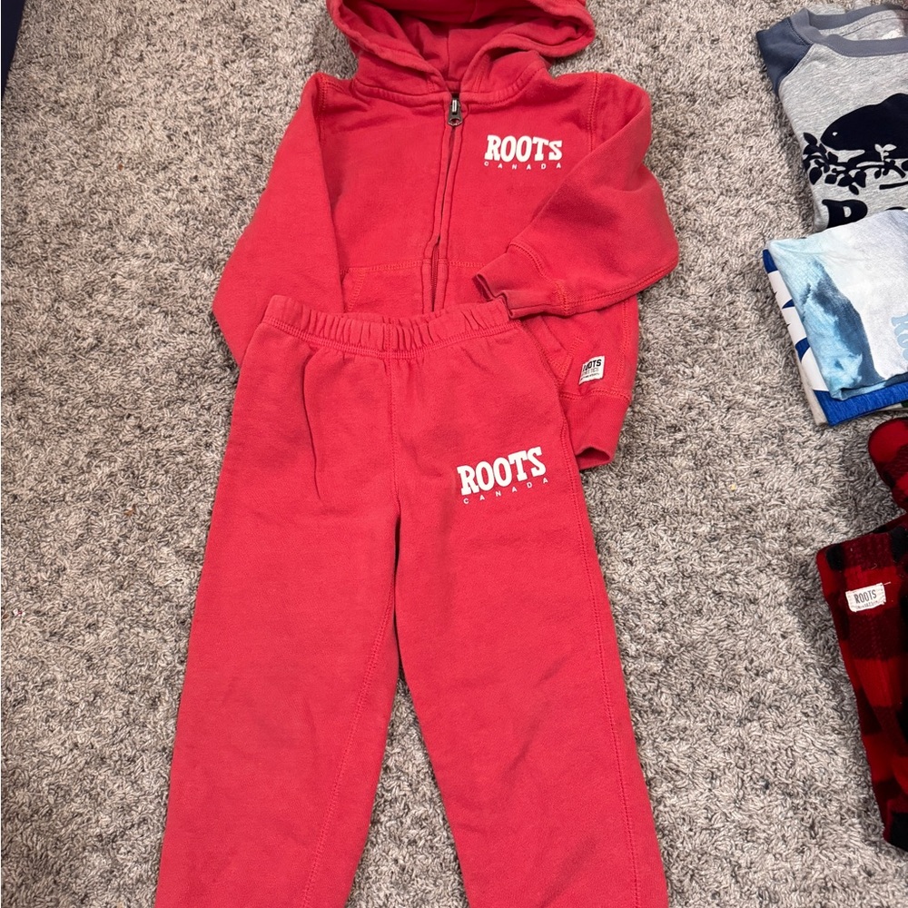Roots Kids Red Sweatpants set 3t hoodie 2t pants